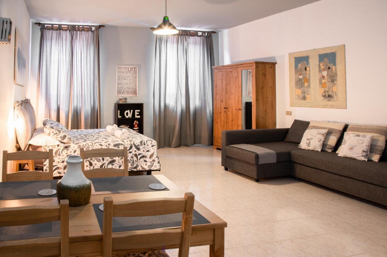 Mama Apartments Riva del Garda Buitenkant foto